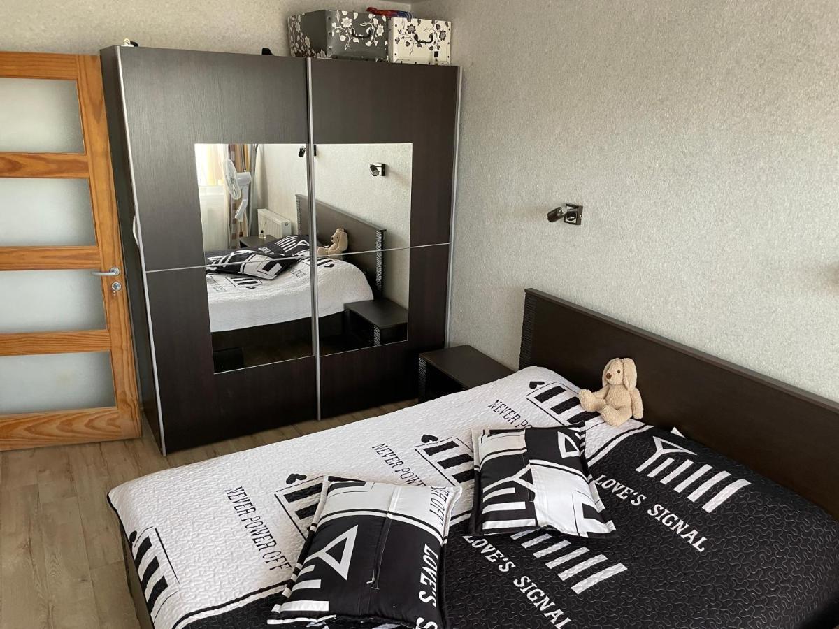 Happy Guest Apartament Apartman Jūrkalne Kültér fotó
